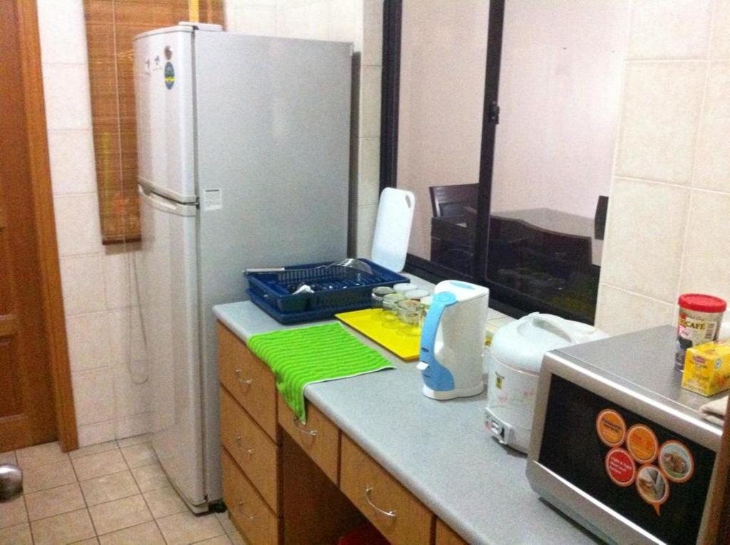 Marina Condominium Holiday Homestay Kota Kinabalu Exteriör bild