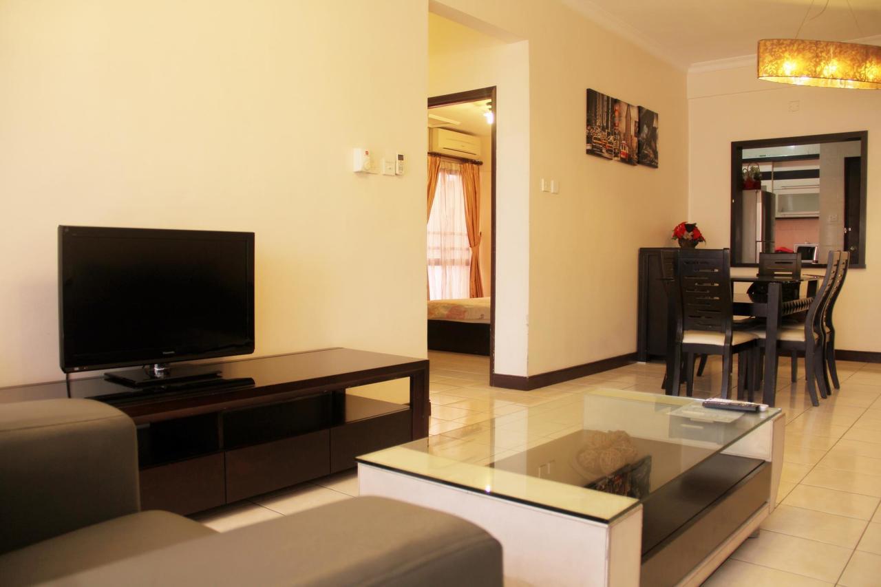 Marina Condominium Holiday Homestay Kota Kinabalu Exteriör bild